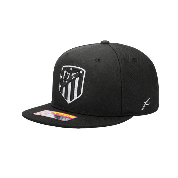 Side view of the Atletico Madrid Hit Snapback with high crown, flat peak brim, and snapback closure, in black.